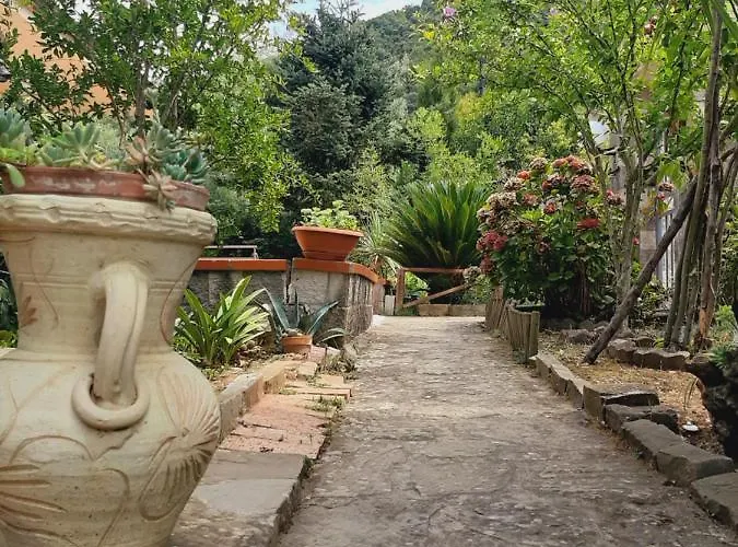 La Vigna 3* Serramezzana